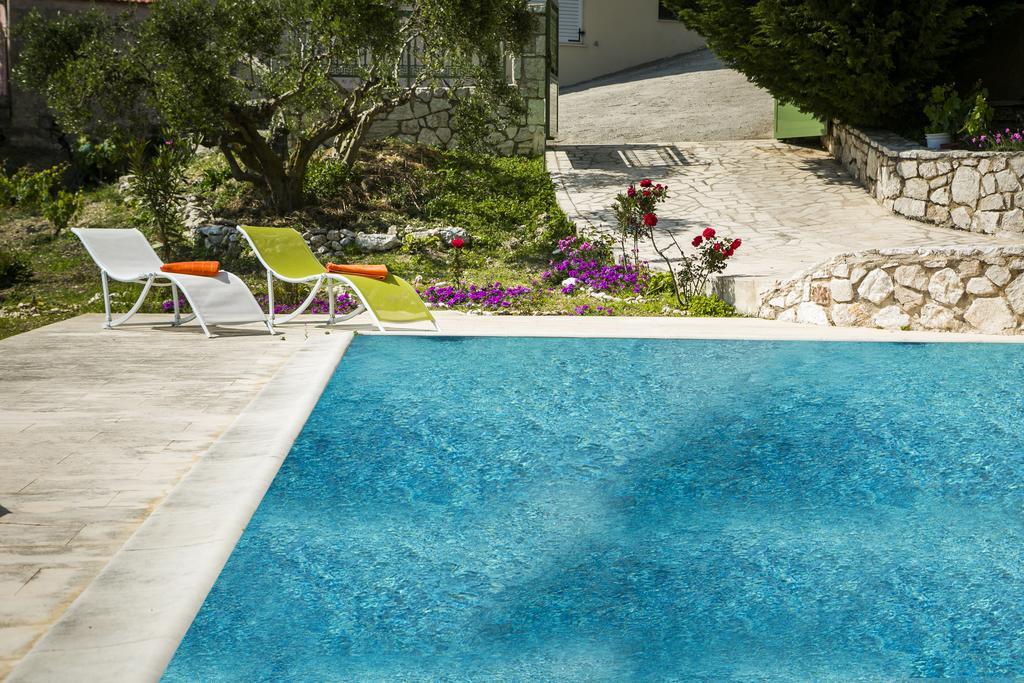 Country Villa Atheras Luaran gambar